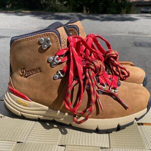 Womens Danner Mounatin 600 Leaf GTX